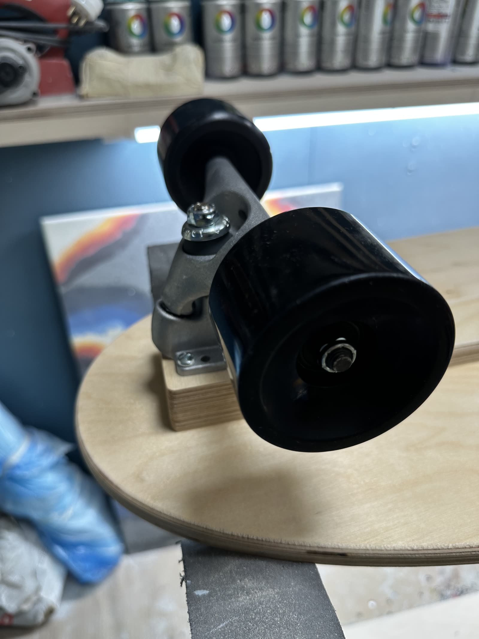 Macro view of the truck hanger and wheels mounted on the birch connector block